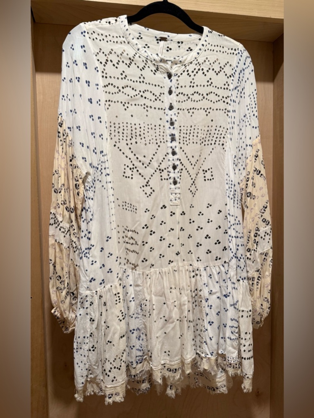 Free People Women's Cream and Navy Printed Peasant Top Size Small NEW